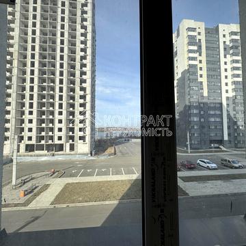 Нескорених вул. (Героїв Праці), 1-Ж