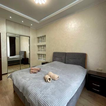 Модеста Менцинського вул., 12