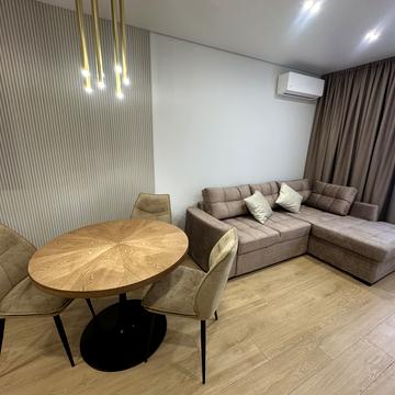 Олександра Олеся вул., 17