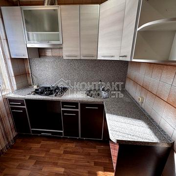 Руслана Плоходька вул., 2а