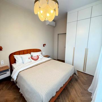 Журавлина вул., 9