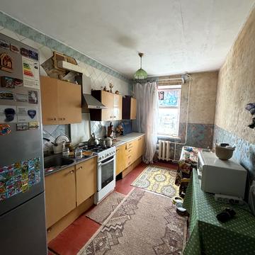 Довженка вул., 49