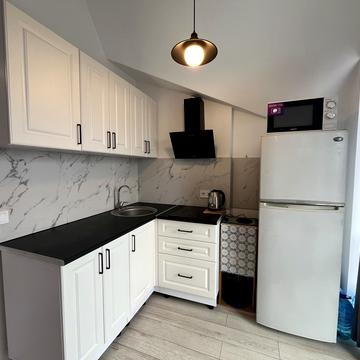 Лісорубна вул., 4