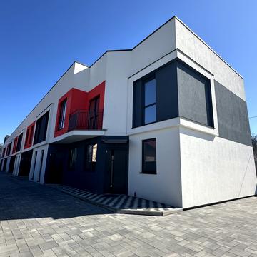 Захисників України вул. (Вокзальна)