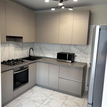 Зелена вул., 5