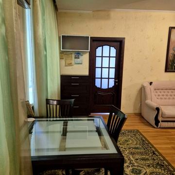 Лешко-Попеля вул., 7