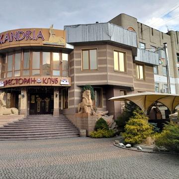 Героїв Крут вул. (Черепіна), 26