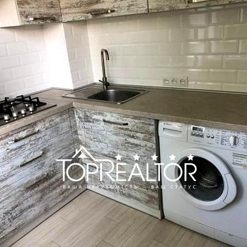 Валентинівська вул., 13