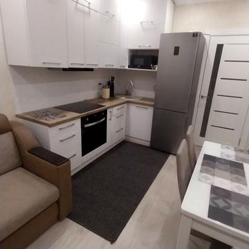 Каховська вул., 56