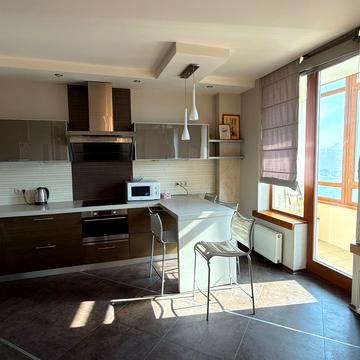 Жилянська вул., 59