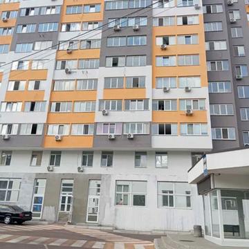 Магістральна вул., 33