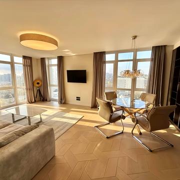 Андрія Верхогляда вул. (Михайла Драгомирова), 16-Б