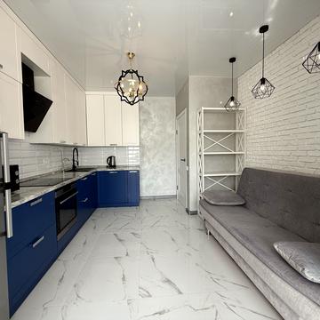 Сонячна вул., 1