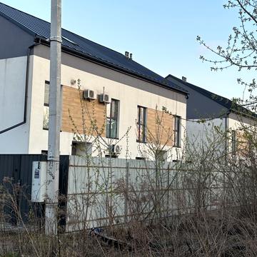 Абрикосовий пров., 8