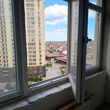 Перлинна вул., 8