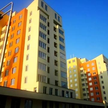 Яблунева вул., 4