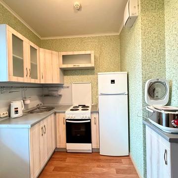 Єлизавети Чавдар вул., 38