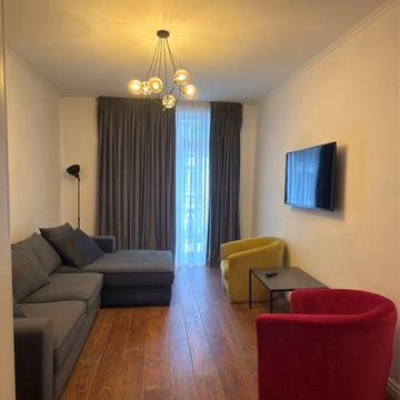 Дегтярна вул., 7