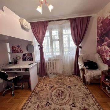 Володимира Вернадського вул., 2