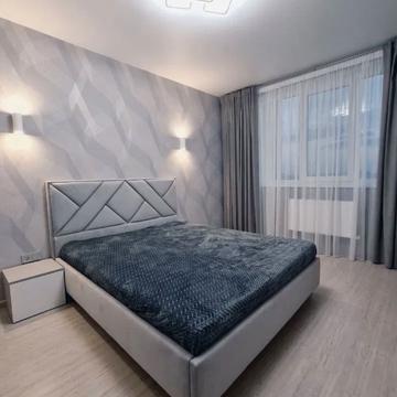 Михайла Грушевського вул., 30г