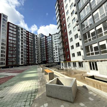 Княгинин вул., (Будинок 25)