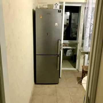 Євгена Коновальця вул. (Щорса), 37