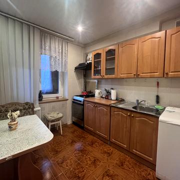 Воскресенський просп. (Перова), 16-Б