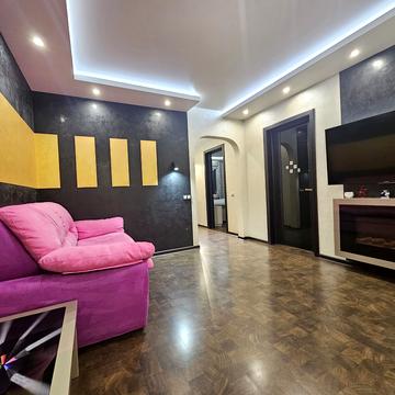 Хорольська вул., 1-А