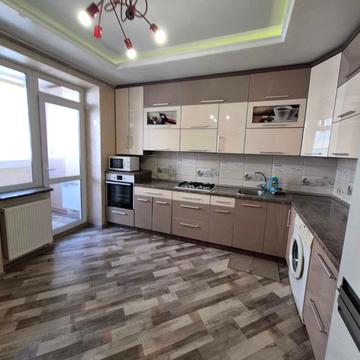 Івана Рубчака вул., 21