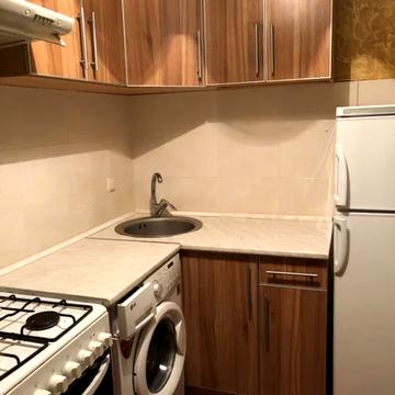 Архітекторів вул., 32