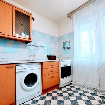 Миколи Закревського вул., 17