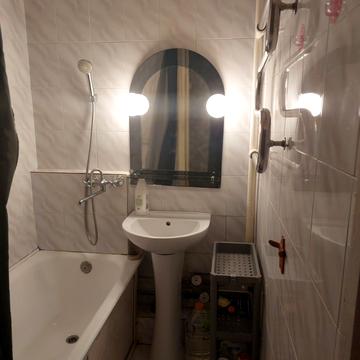 Космонавта Поповича вул. (Космонавта Волкова), 4