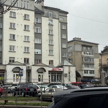 Володимира Великого вул., 9