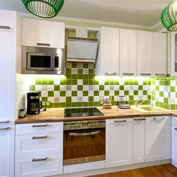 Зелена вул., 111-Д