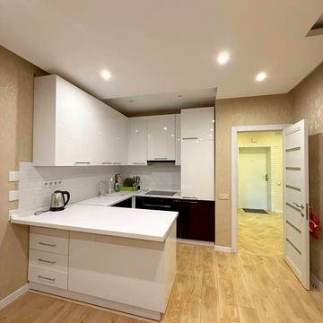 Драгоманова вул., 2-Б