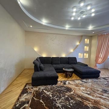 Євгена Коновальця вул. (Щорса), 32-Б