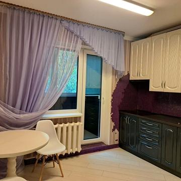 Автозаводська вул., 43