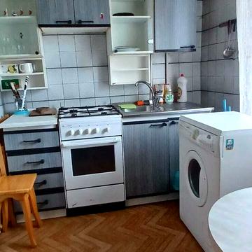 Почайнинська вул., 57/59