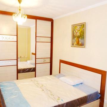 Вячеслава Чорновола вул., 10