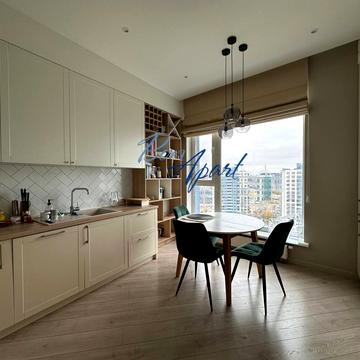 Кирило-Мефодіївська вул., 2