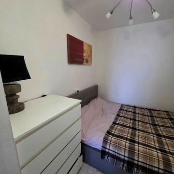 Сергія Корольова вул., 4