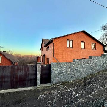 Євгена Сверстюка вул. (Тарасова), 18