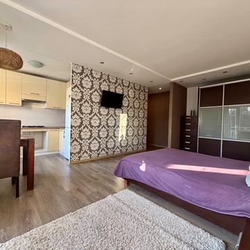 Пилипа Орлика вул. (Аркадія Гайдара), 1