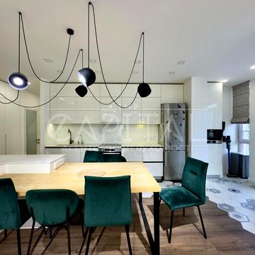 Регенераторна вул., 4к2