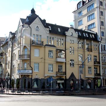 Івана Мазепи вул. (Січневого Повстання), 18/29