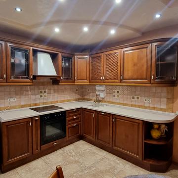 Милославська вул., 45