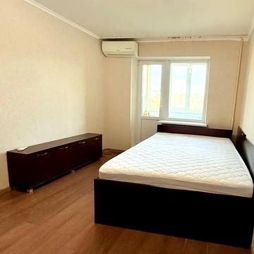 Романа Шухевича просп. (Генерала Ватутіна), 24-Б