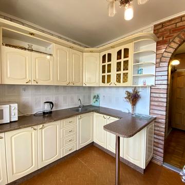 Миколи Бажана просп., 9-Ж