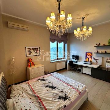 Ляпунова вул., 16