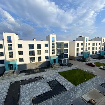 Патріотів вул., (Будинок 8)